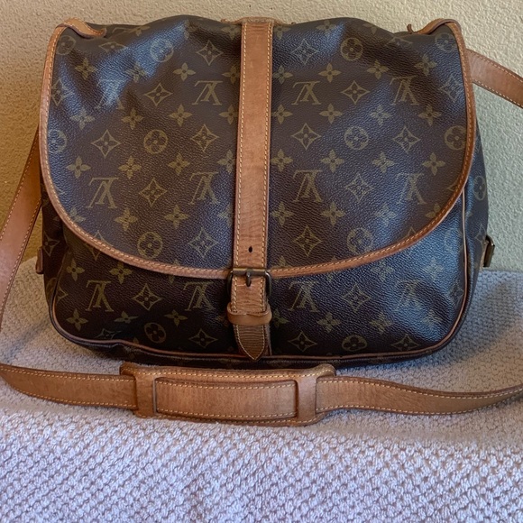☘️🌹AUTHENTIC🌹☘️ Louis Vuitton Bag (Open to Offers) - Picture 2 of 7